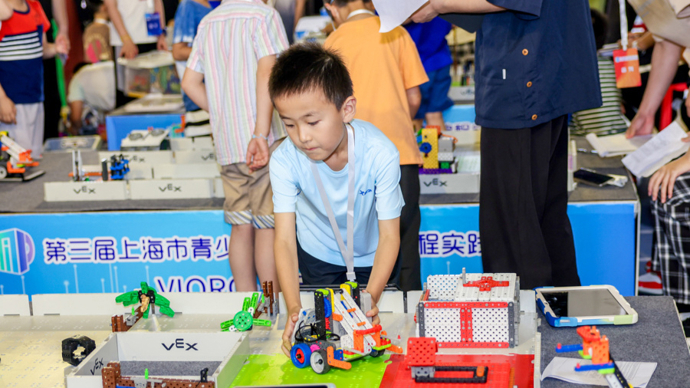 聚焦AI赋能与科学探究深度融合，新一届青少年人工智能与编程实践活动启动