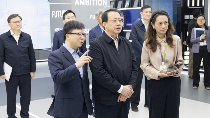 龚正市长在浦东新区调研上海先导产业，把创新势能转化为经济发展的强劲动能