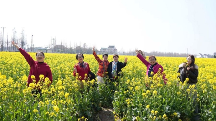 品区·周末侃 | 直播基地纷纷“下乡”，能否带来持久流量和真金白银？