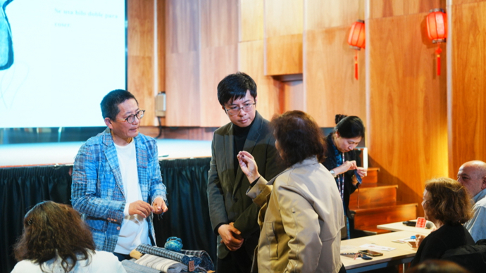 “布”一样的跨文化传播！上外这波非遗+语言操作，治好了守艺人的外语焦虑