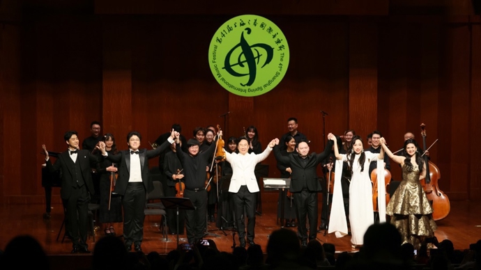“上海之春”这场音乐会，唱出中国艺术歌曲深情与担当