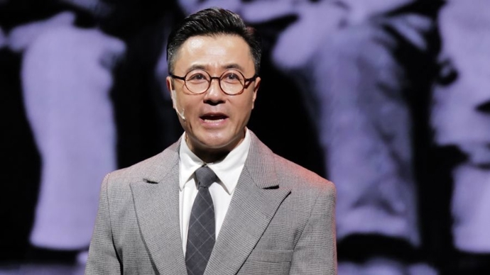 《少年包青天》《警察荣誉》后，赵阳登台挑战“郭沫若”，靠什么深入人心？
