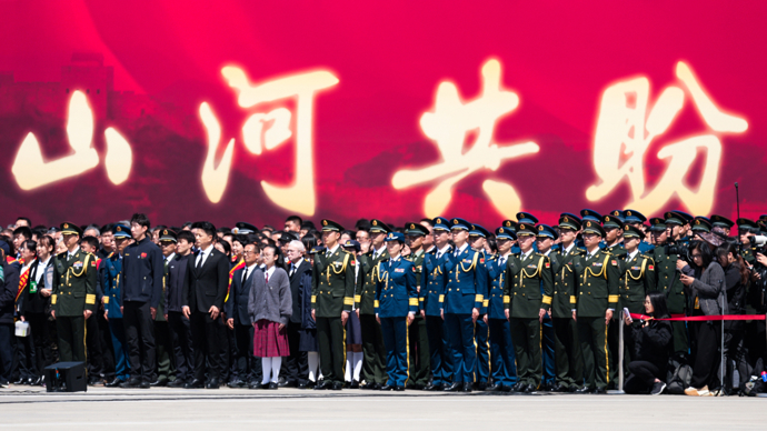 英雄回家！第十三批在韩志愿军烈士遗骸归国纪实