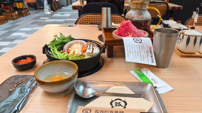 “一人食”成消费新宠，上海餐饮正在重塑“单人的餐桌”