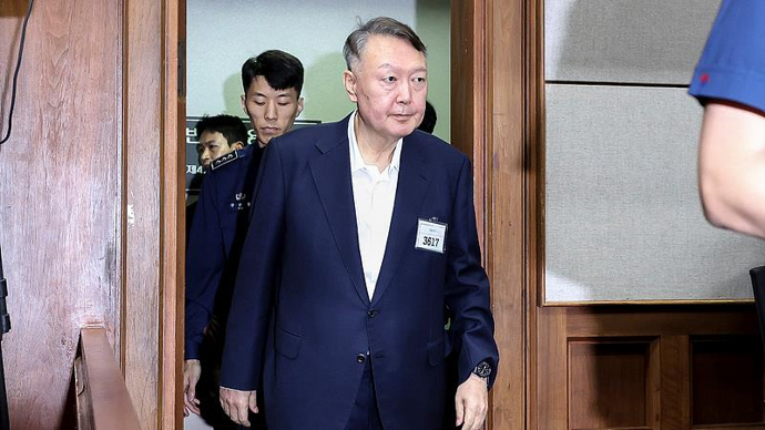 尹锡悦政府11次放飞无人机以诱发朝鲜武力挑衅！韩检方要求判处其30年徒刑