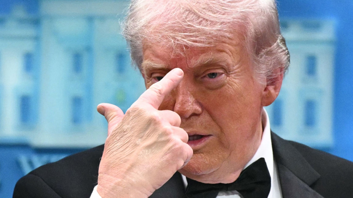 特朗普称对英国首相热门人选伯纳姆“一无所知”，“我猜他干过镇长”