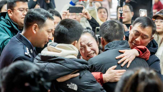 被拐男子三次拉黑民警，“团圆”后如何踏上真正的回家路？