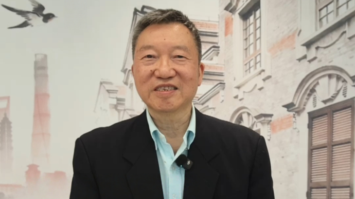 严建平：《夜光杯》编辑与作者情如鱼水