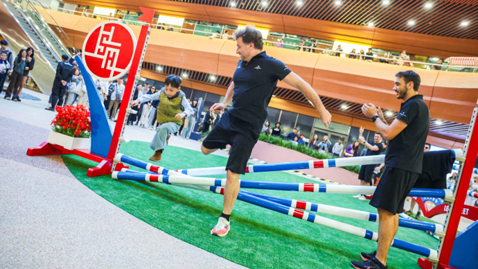 “五一”小长假好去处，来上海国际马术中心看名将赛马、品全球美食
