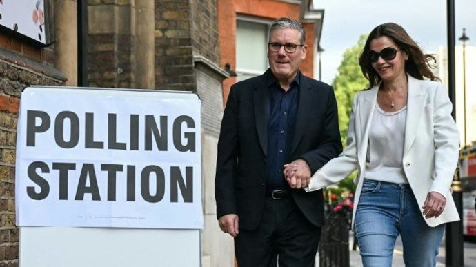 快观察 | 英国多地“变天”：两大党双输，选民转向“更狠”的选择？