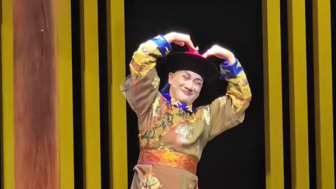 年轻时注重表演的“放”，现在更注重如何去“收”。刘守正：表演要适可而止。