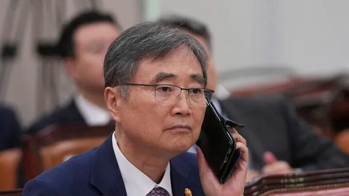 韩国要求伊朗就韩船只在霍尔木兹海峡遭袭表明立场
