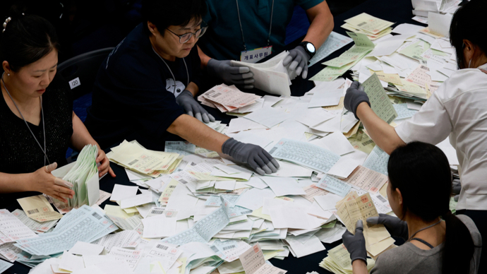 李在明上任以来最大危机！韩国最大在野党支持率首次反超执政党