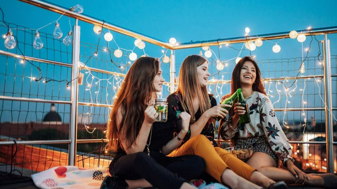 上海的夏夜，不够“闹猛”？