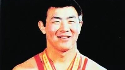 痛心！国家男子摔跤队领队康小伟突发疾病，在国家队集训驻地逝世
