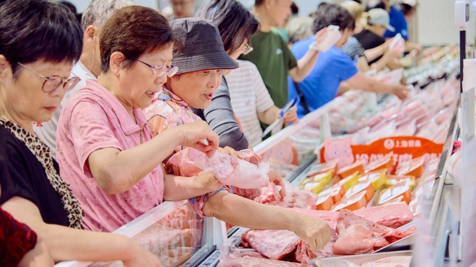 买菜吃饭一站拿捏！超市解锁社区便民食堂新体验