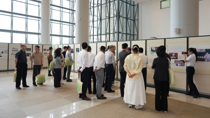 馆校携手红色育人，陈云生平业绩展走进上海海事大学