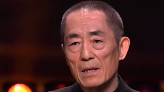 文汇视讯｜张艺谋获“华语电影杰出贡献奖”：希望以后能有更多好电影拍给大家