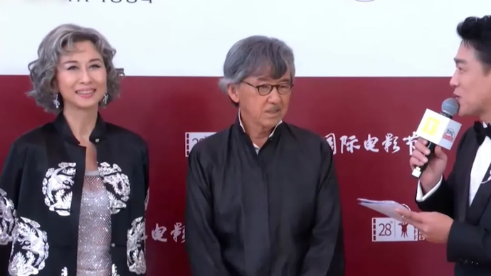 文汇视讯 | 叶蒨文笑称：看到黑头发自己很难受