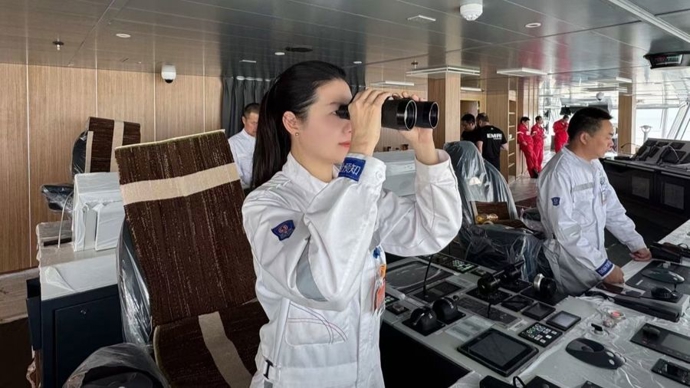 中国首位穿越北冰洋的女航海驾驶员白响恩：别人眼中的苦，我追梦的必经之路