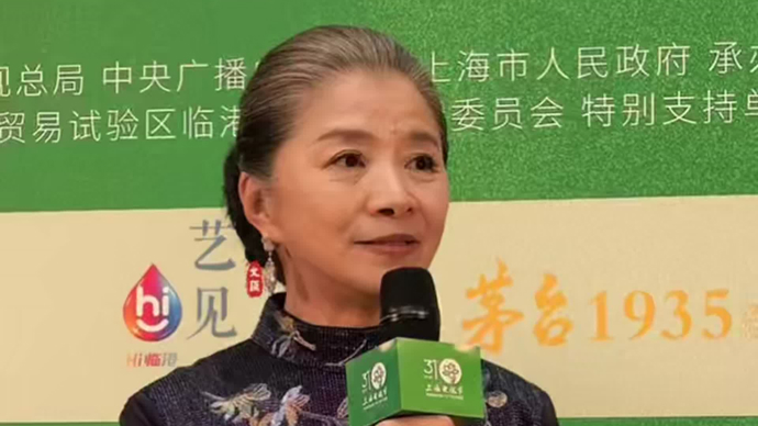 白玉兰最佳女配迟蓬：告诉倪萍“没给她丢人”，用微信说“闺蜜私房话”