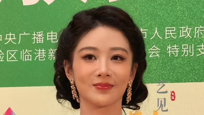 新晋白玉兰视后杨紫泪洒颁奖现场：想对自己说“你真的做得很棒！”