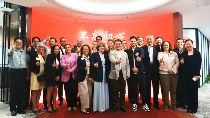 来自党建观察点的报告|这家中外合资金融机构，如何把党建要求写进公司章程