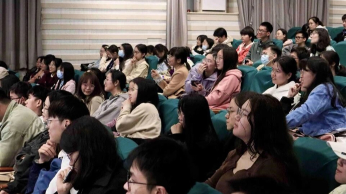文科生，闯进游戏大厂
