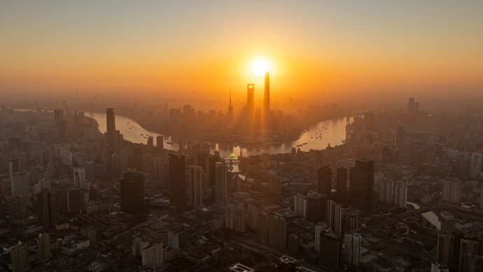 总书记嘱托引发上海干部群众热议，一座有温度的超大城市怎么建？