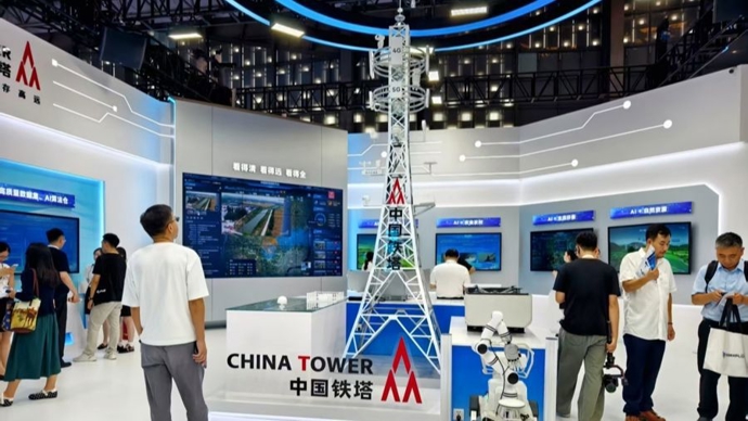 老挝铁塔“变形记”，中国新一代通信网与算力服务出海共建“一带一路”
