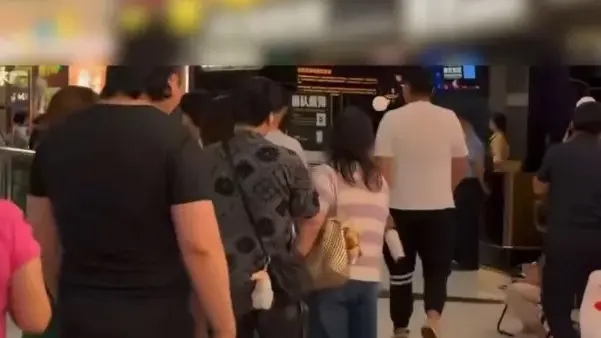 为何网红店总是大排长队？记者卧底上海一兼职群，不料却险成“黄牛的工具人”
