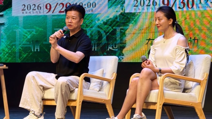 64岁赵志刚《何文秀·桑园访妻》引来全场跟唱，他正为新戏苦练打戏