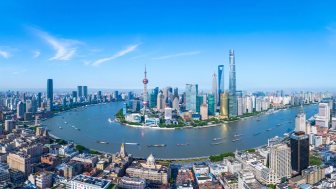 这些“两优一先”的故事里，写着新时代共产党员“变”与“不变”的答案