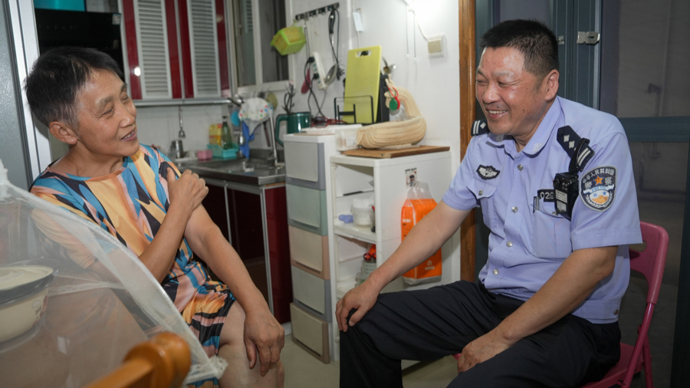 告别军营、投身警营，不变的是军人根植于心的忠诚和担当