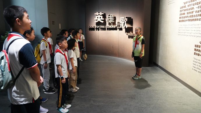 青春接力宣讲，徐汇“跟着劳模做志愿”龙陵志愿讲解暑期专场尽显少年担当