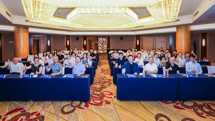 长江存储专利“逆袭”带出新思考，一场AI时代的知识产权深度对话在浦东举行