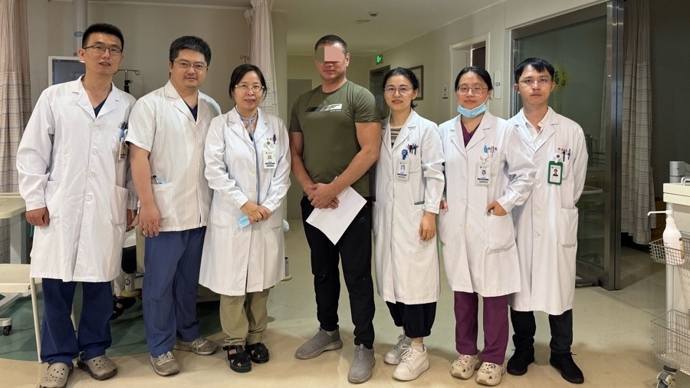 来沪旅游的俄罗斯男子突发心梗得到及时医治：“对上海医生发自内心地感谢！”