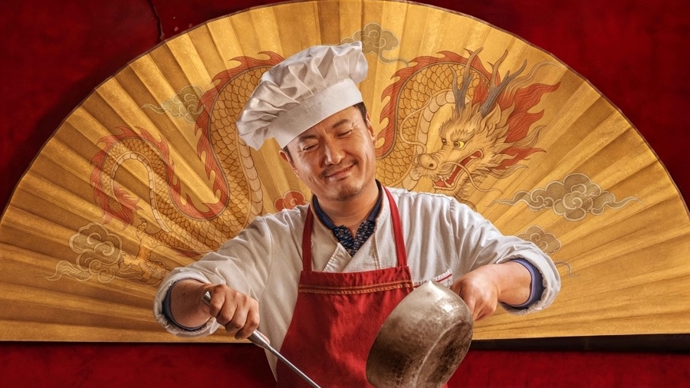 电影《欢迎来龙餐馆》定档8月11日，文牧野沈腾蒋奇明带中餐闯中东