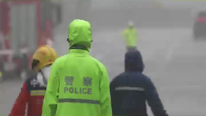身边党员故事｜“白海豚”逼近！徐汇民警辅警逆行守护