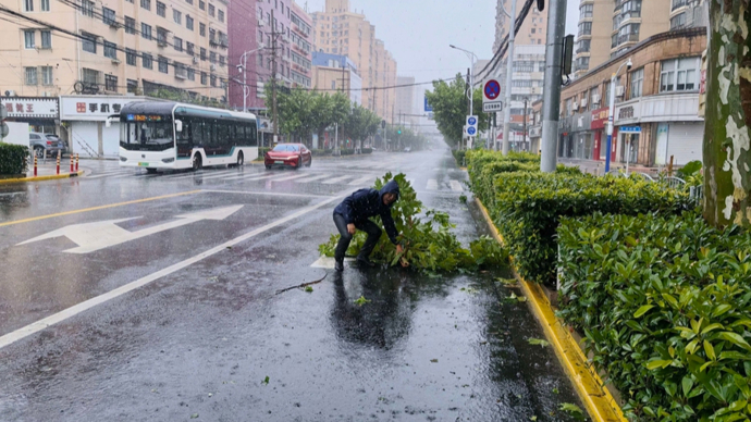 绷紧安全弦，决战决胜打赢台风防御仗