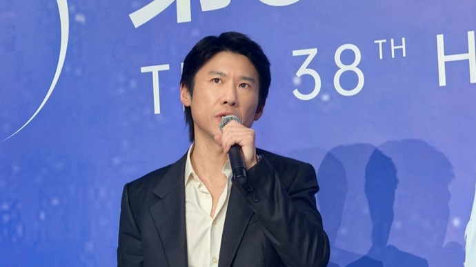 第38届百花奖最佳男配角王骁答解放日报记者提问：文字是演员的第一项工作