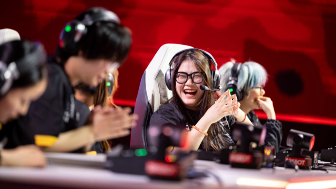 电竞世俱杯SAETA战队创历史，主心骨Fanhua探索女子电竞可持续之路
