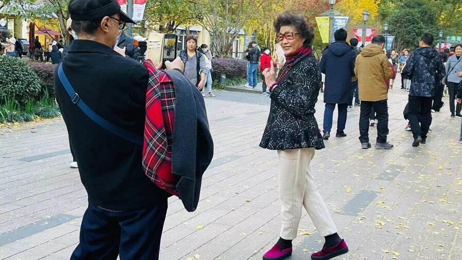 太古里最近视频 b19584722a75484faffe5e43089bda02.jpeg?t=1639011580000