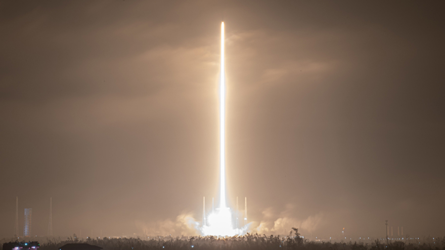 一箭十八星！长八遥六火箭发射成功