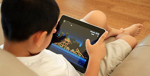 孩子玩ipad等电子产品,究竟好不好呢?