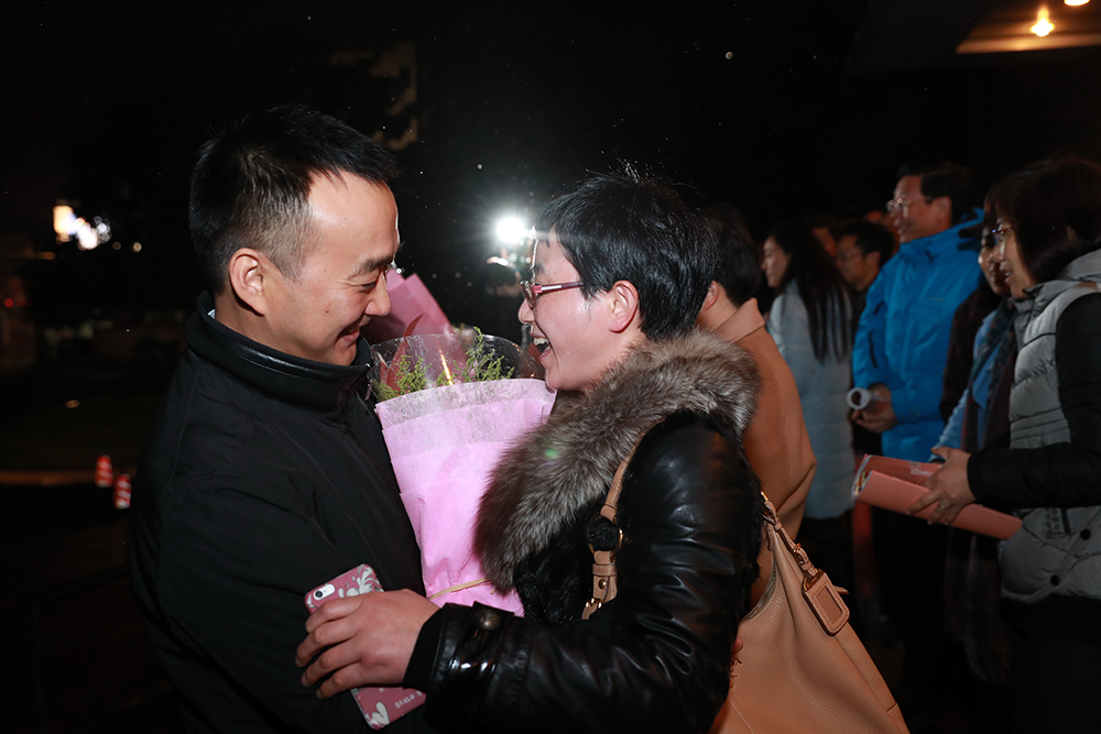 不离不散援疆情