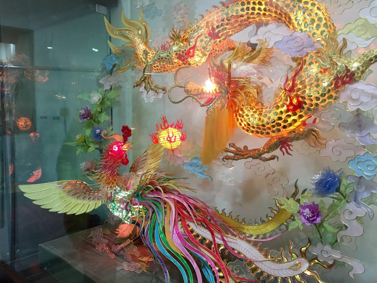 何伟福作品龙凤呈祥