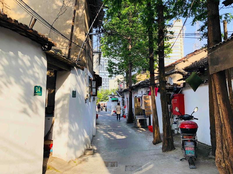 40名临时粉刷工空降上海市中心这个城中村