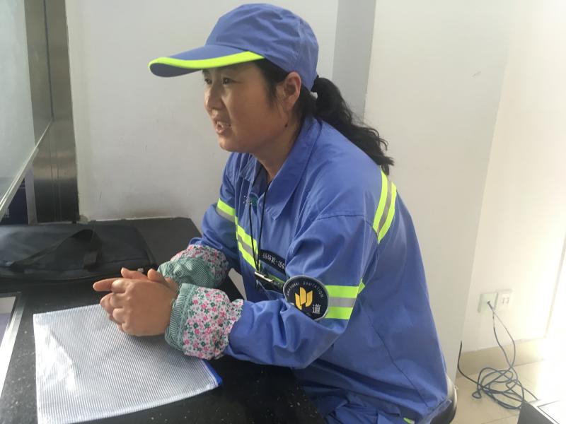 杨浦第一个环卫工人落户上海圆梦:扫了18年马