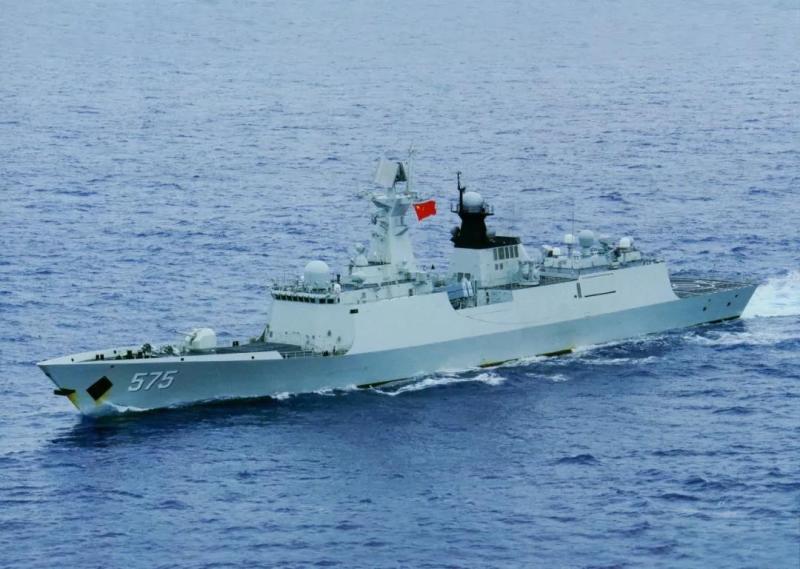 据悉,菲律宾总统杜特尔特计划派遣一艘菲律宾海军舰艇前往利比亚,援救